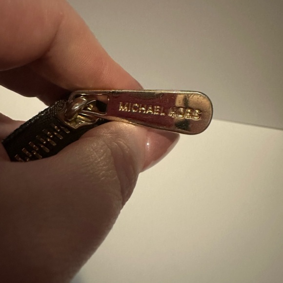 Michael Kors EUC Brown Signature Grained Coated Canvas and Leather Wallet - Picture 14 of 17